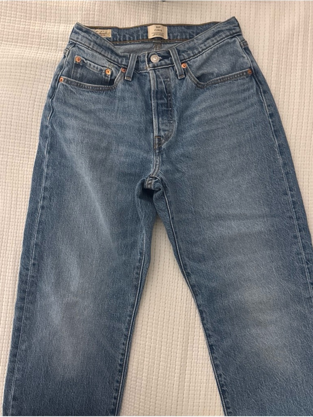 Levi's curvy woman’s straight legged Jeans